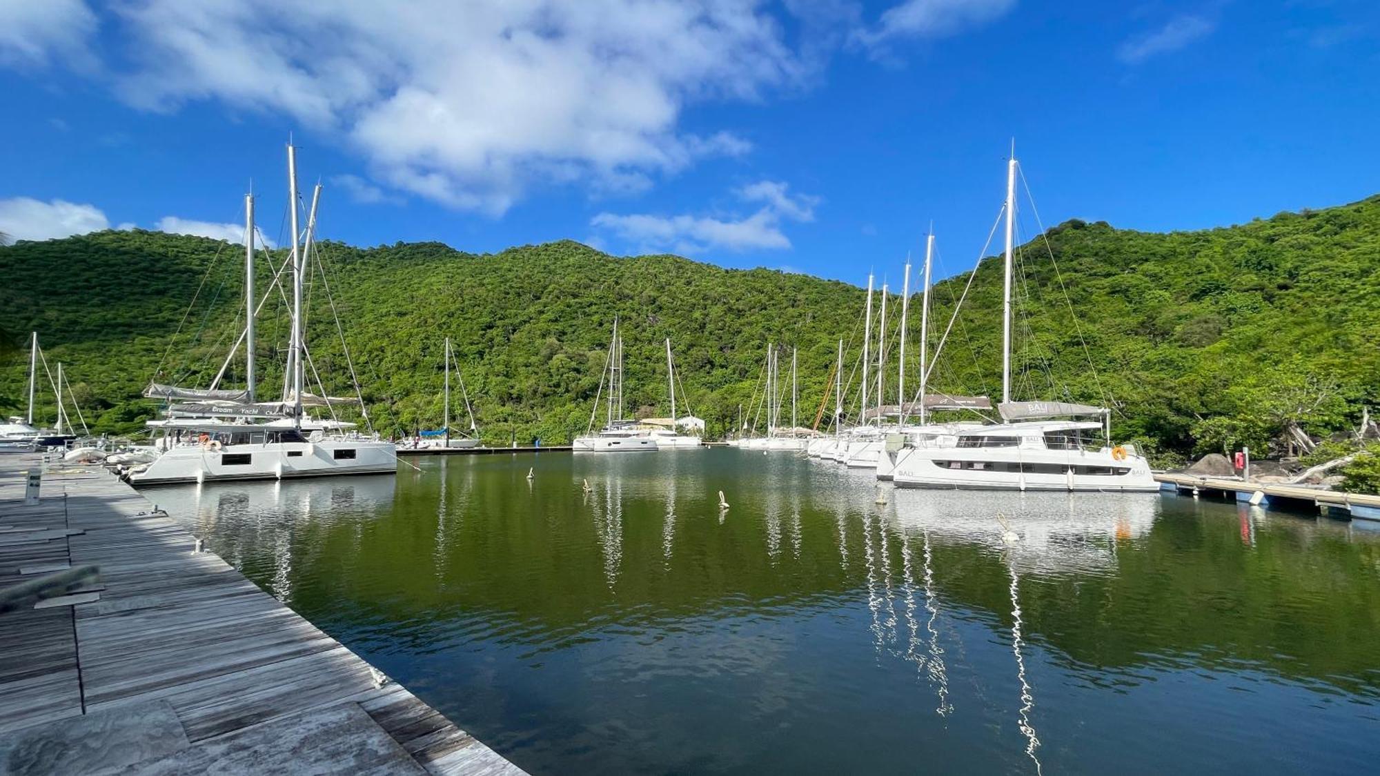Island Escape, Marina Paradise & Beach Adventures Куль-де-Сак Экстерьер фото